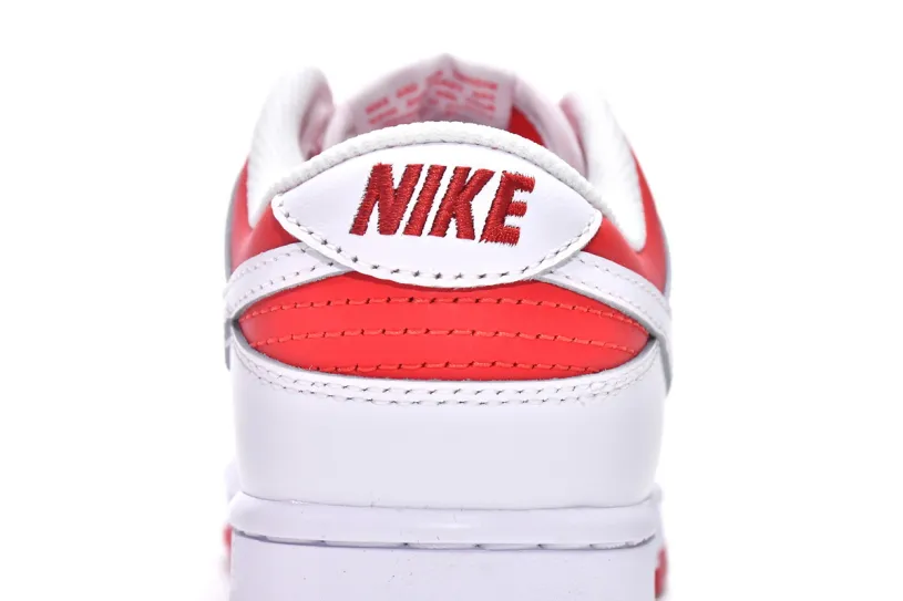 Nike Dunk Lows Red Low Championship Red CW1590-600