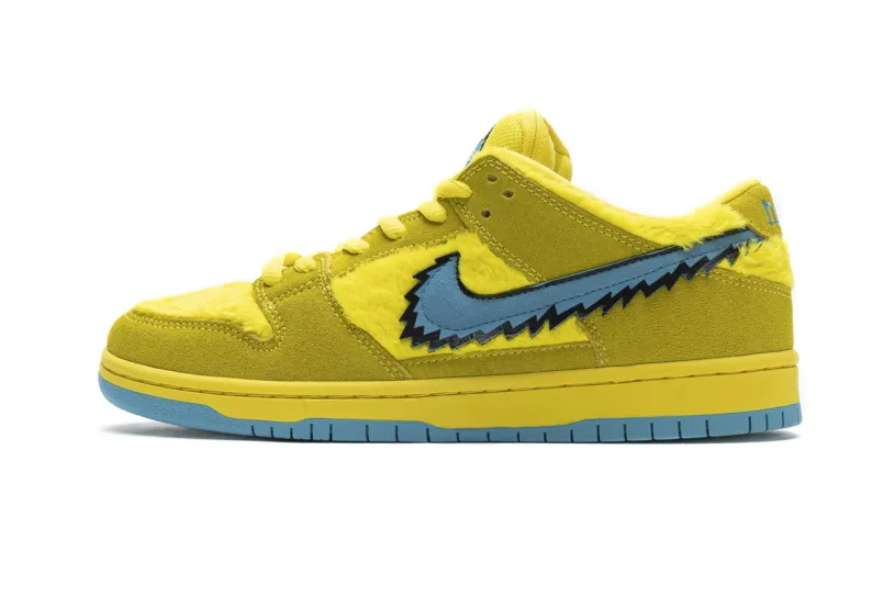 Grateful Dead x Nike SB Dunk Low “ Yellow Bear” CJ5378-700