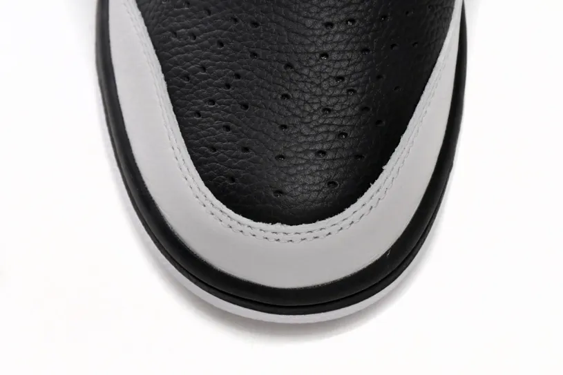 Nike Dunks Valentines Low Reverse Panda FD9064-011