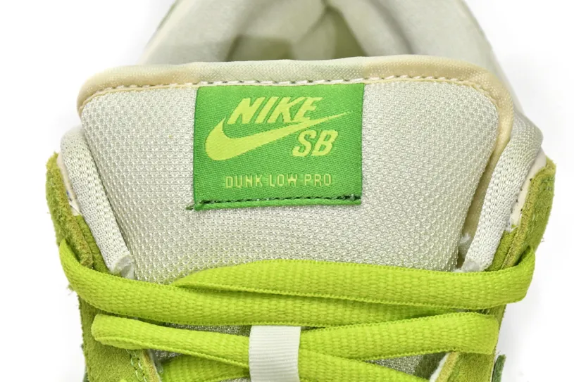 Nike Dunk High Premium Low Sour Apple DM0807-300