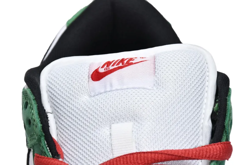 Nike Dunk Low Chicago SB Low HeineKen 304292-302