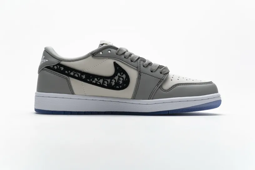 Low Top Air Jordan 1 Retro Low Dior CN8608-002