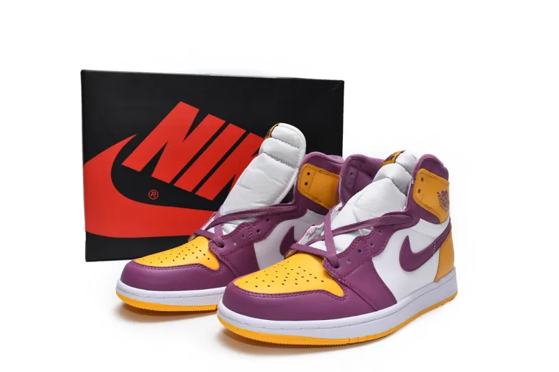 Air Jordan 1 Coconut Milk High OG “Brotherhood”  555088-706