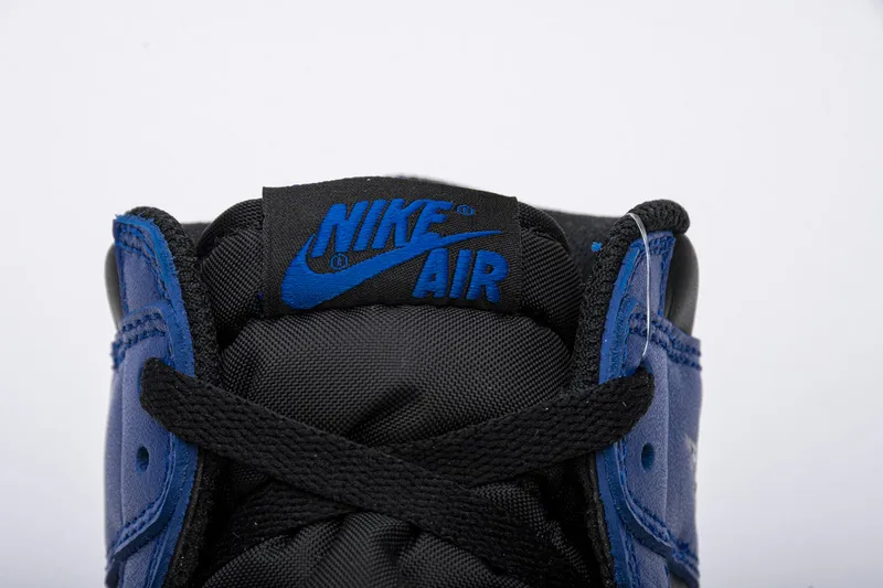 Air Jordan 1 Retro High Og Black And Gold Retro High Game Royal 555088-403