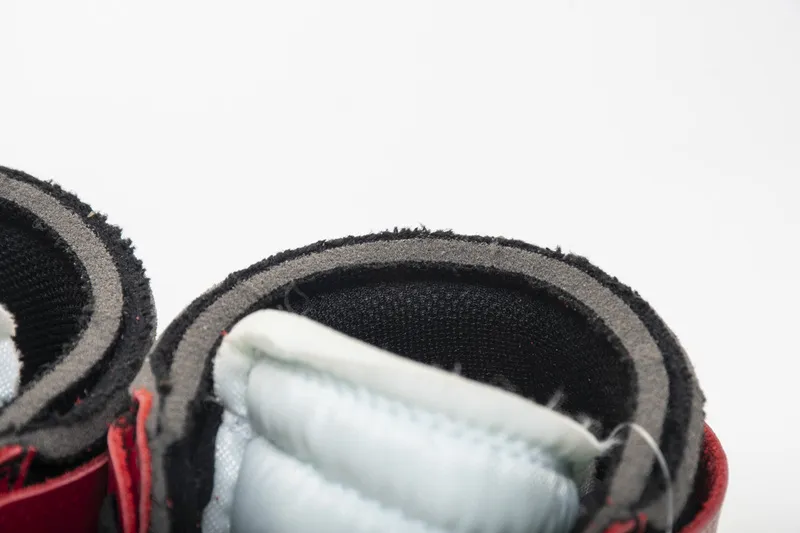 Black And White Air Jordan Retro 1 Retro High Off White Chicago AA3834-101