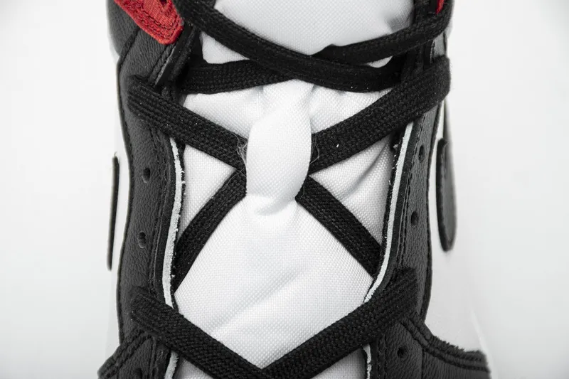 Air Jordan 1 Camo Retro High Satin Black Toe CD0461-016