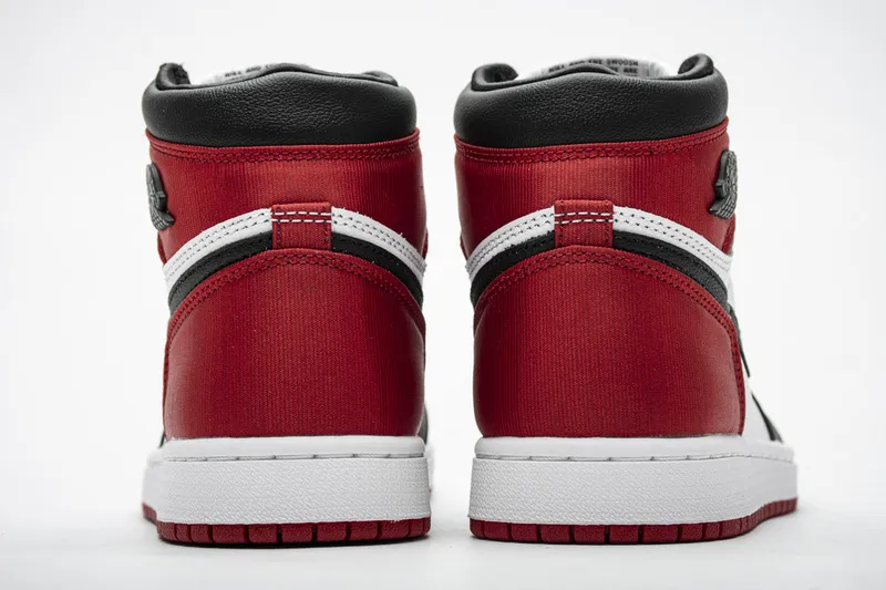 Air Jordan 1 Camo Retro High Satin Black Toe CD0461-016