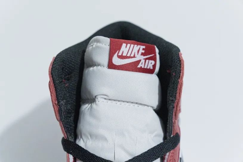 Air Jordan 1 Grey Black And White Retro High Chicago (2015) 555088-101