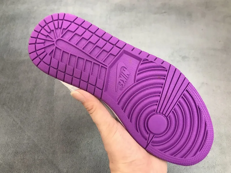 Air Jordan 1 Low Flyease Mid SE White Fuchsia Blast 555112-100