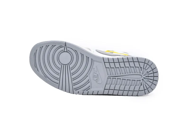 1985 Air Jordan 1 Black Toe High Switch Light Smoke Grey CW6576-100