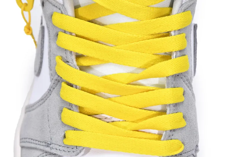 1985 Air Jordan 1 Black Toe High Switch Light Smoke Grey CW6576-100