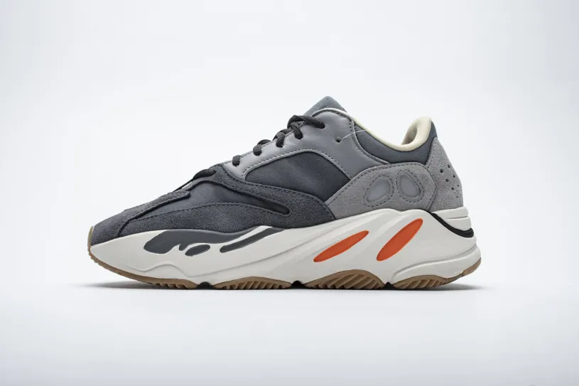 Yeezy Boost 700 v2 Magnet FV9922