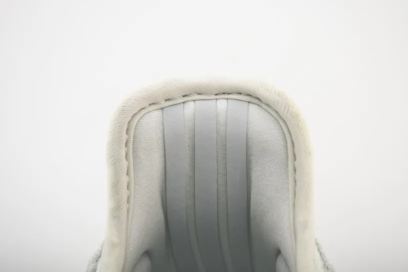 Yeezy Boost 350 V2 Hyperspace (2018)EG7491