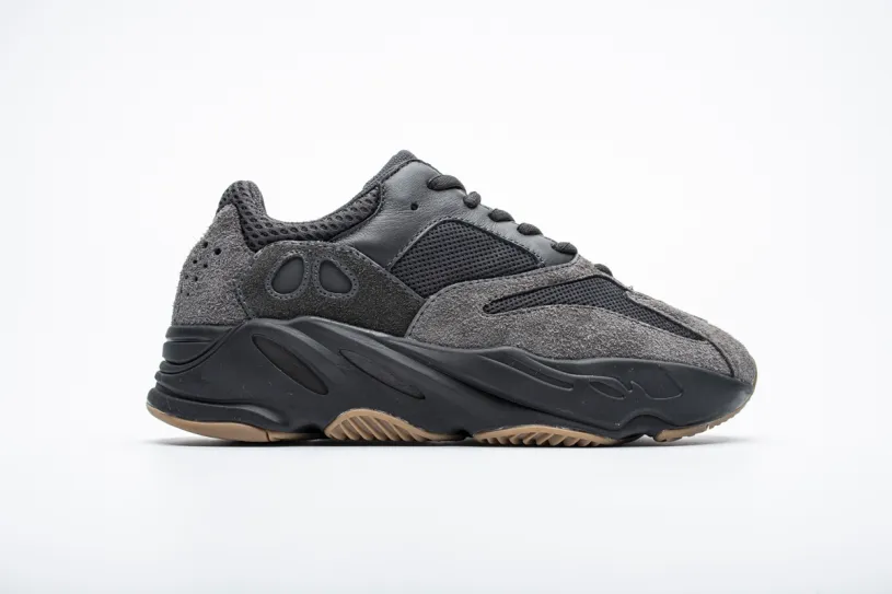 Yeezy Boost 700 Utility Black FV5304