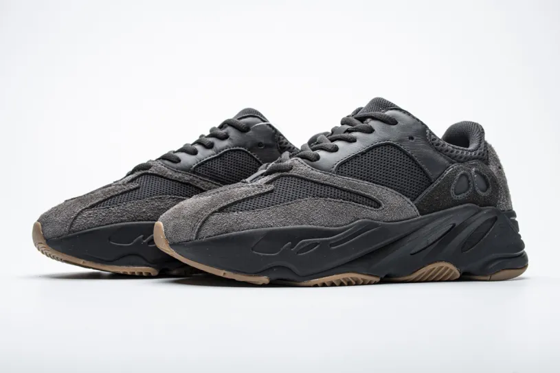 Yeezy Boost 700 Utility Black FV5304