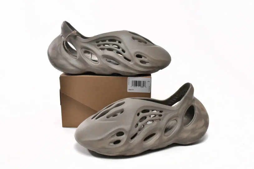 adidas Yeezy Foam Runner Goat Stone Sage GX4472