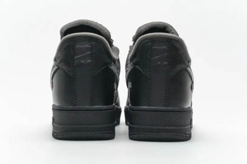 OFF White X Air Force 1 ’07 Low MOMA AV5210-001