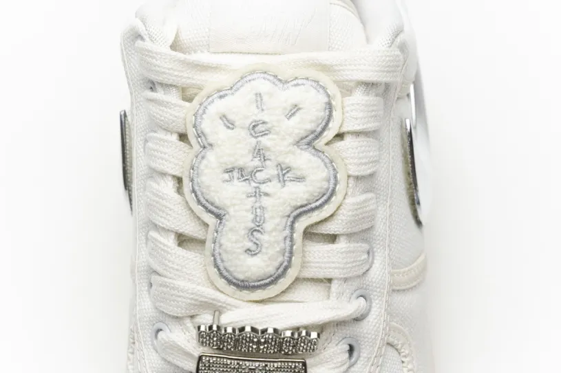 Travis Scott x Nike Air Force 1“Sail”  AQ4211-101