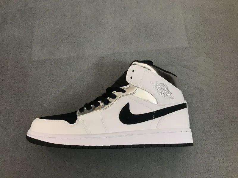 Travis Scott X Air Jordan 1 Low Og Medium Olive Mid Alternate Think 16 554724-121