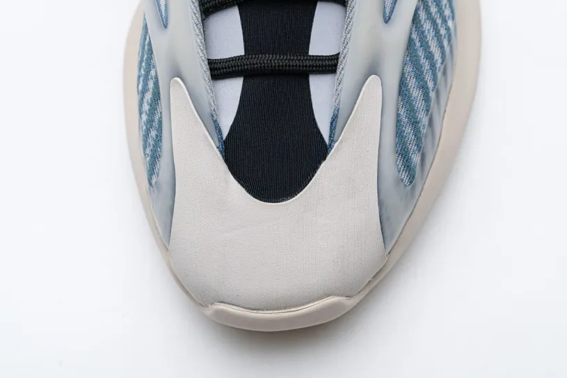 Adidas Tan Yeezy 700 V3 “Kyanite”  GY0260