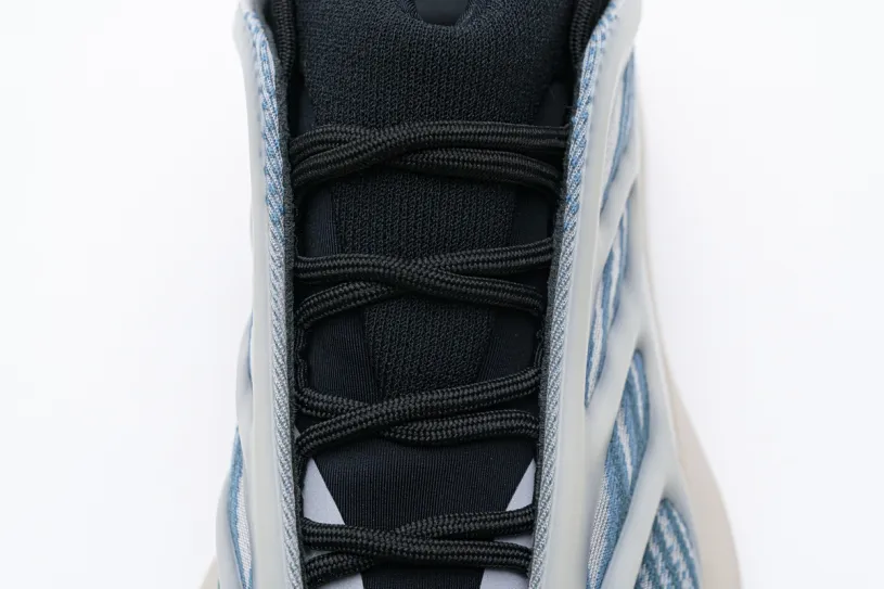Adidas Tan Yeezy 700 V3 “Kyanite”  GY0260