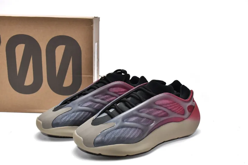 adidas Yeezy 700 Green V3 Fade Carbon GW1814