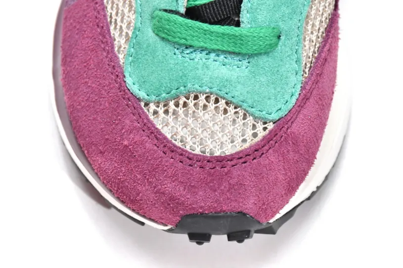 Sacai x Nike Pegasua Vaporfly String Black Villain Red DD3035-200