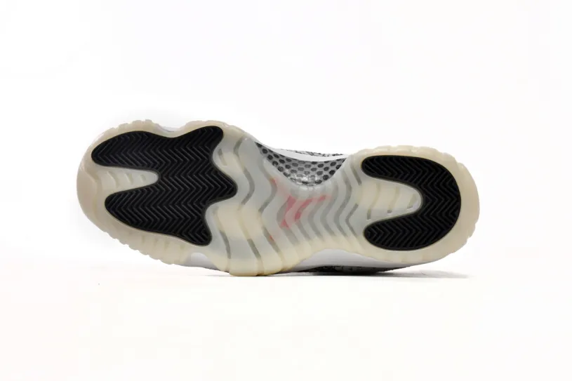 Air Jordan 11 Retro Low Concord Retro Low Light Bone Snakeskin CD6846-002