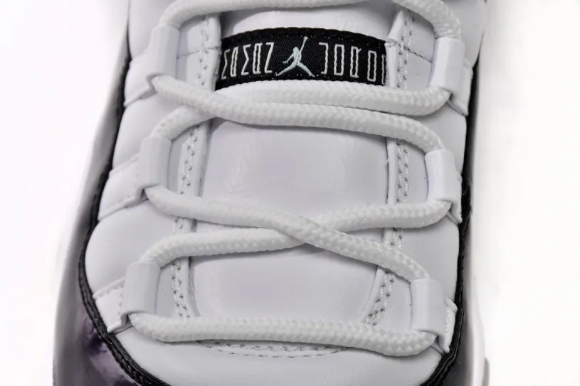 Air Jordan 11 Craft Retro Low Emerald 528895-145