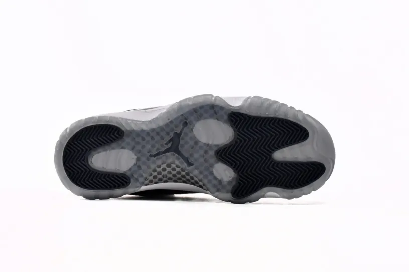 Air Jordan 11 Brown Retro Low Georgetown 528895-007