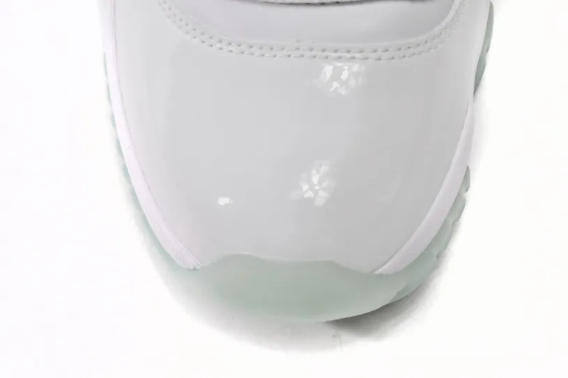 Air Jordan 11 All White Retro Low Legend Blue AV2187-117