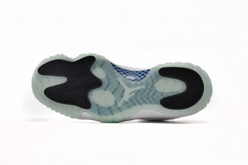 Air Jordan 11 All White Retro Low Legend Blue AV2187-117