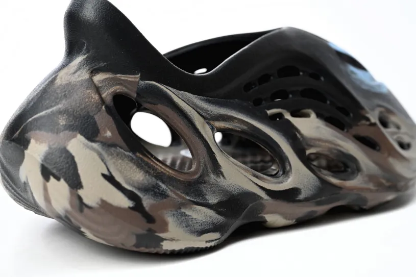 adidas Yeezy Foam Runner Inside Blue Clown ID4126