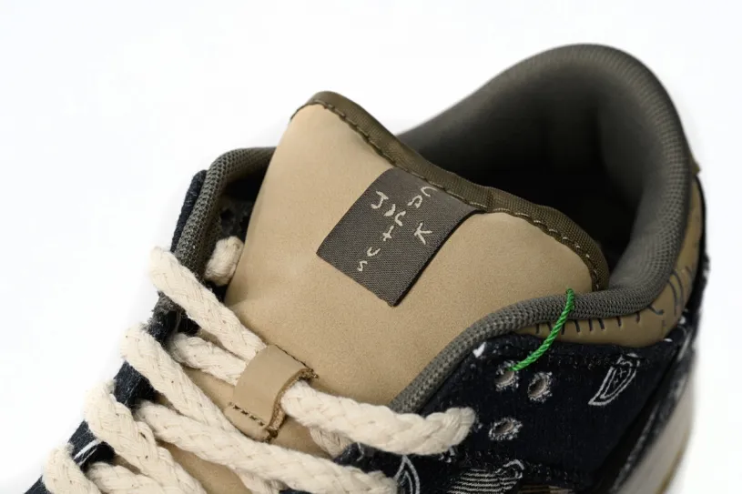 jsport shoess Travis Scott x Nike SB Dunk Low CT5053-001