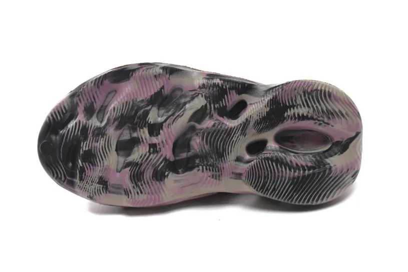 adidas Yeezy Foam Runner Youth Size 5 MX Carbon IG9562