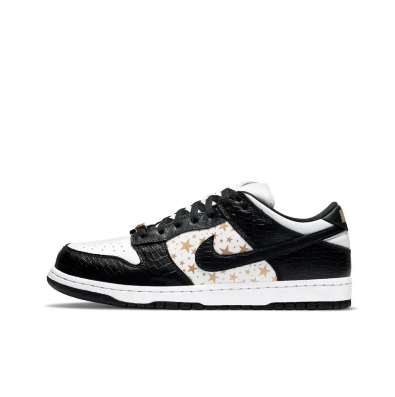 Supreme x Nike SB Dunk Low Black Stars DH3228-102