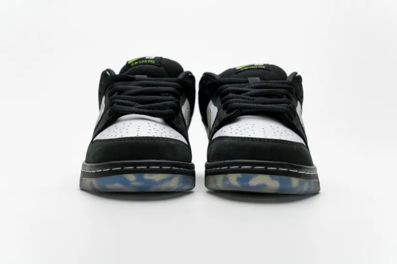Staple x Nike SB Dunk Low “Panda Pigeon” BV1310-013
