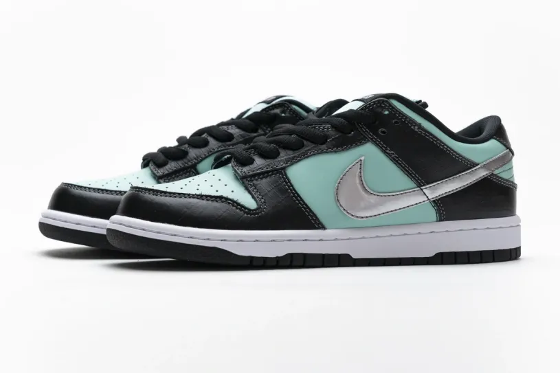 Nike Dunk SB Low Diamond Supply Co. Aqua Blue 304292-402