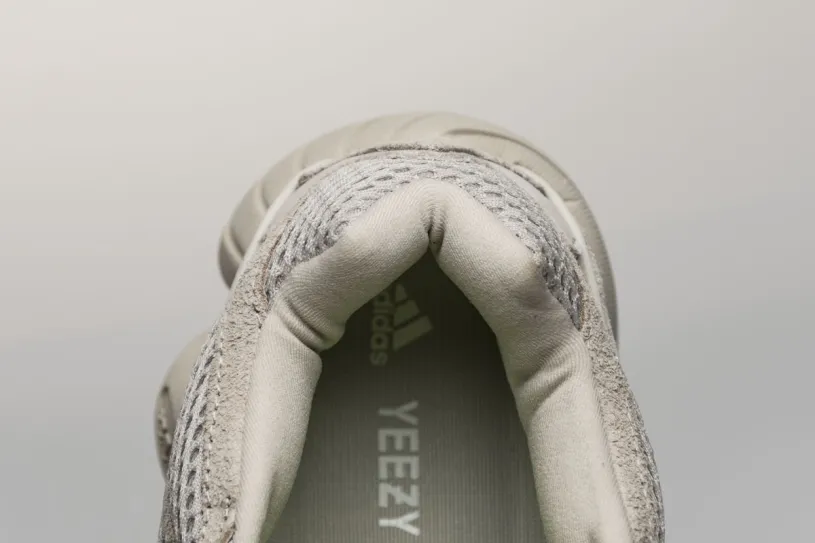 Utility Black Yeezy 500 “Blush”  DB2908