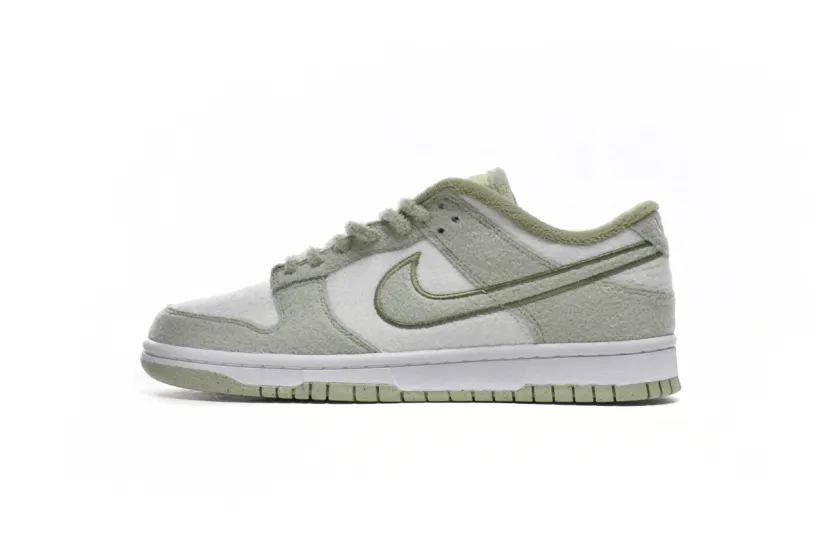 Dunk Low SE "Honeydew" DQ7579-300