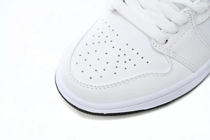 Shoe Stors In Billings Air Jordan Mid 1 Low All-white Red 553560-164