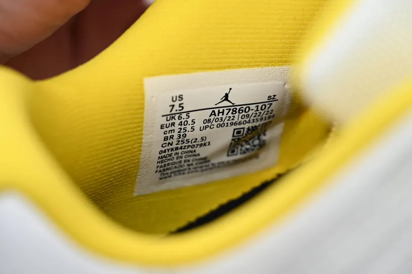 Black And Blue Air Jordan 11 Retro Low WMNS “Yellow Snakeskin AH7860-107