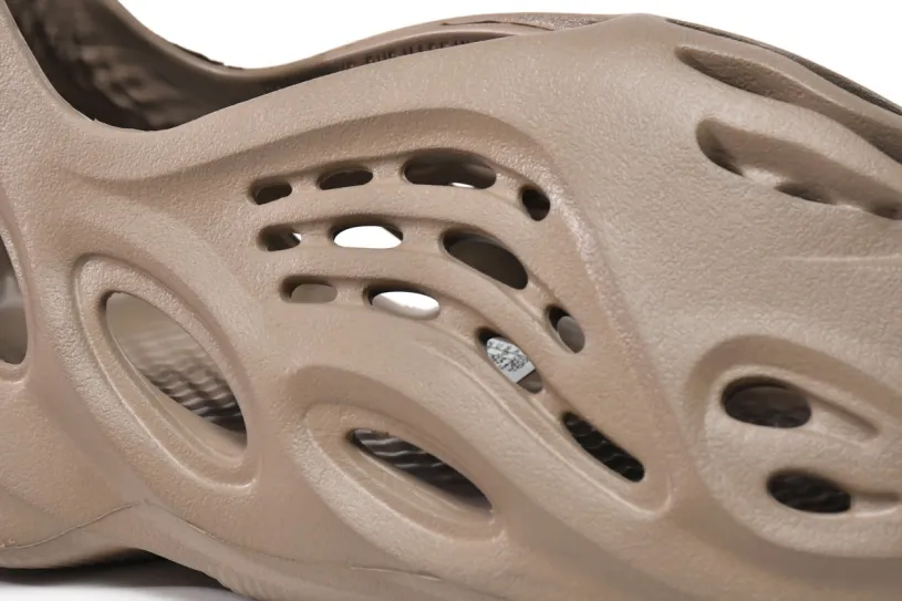 adidas Shrink Yeezy Foam Runner Mist GV6774