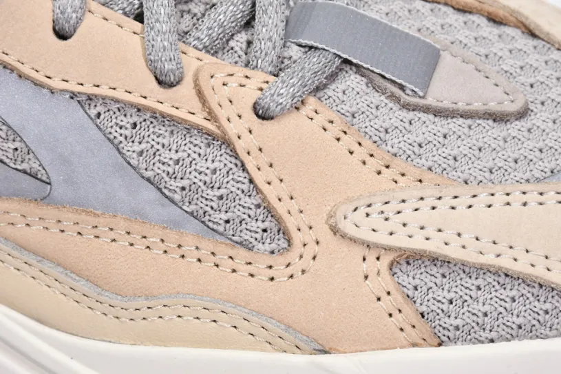 adidas Yeezy Boost 700 V2 Cream GY7924