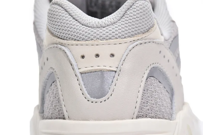adidas Yeezy Boost 700 V2 Cream GY7924