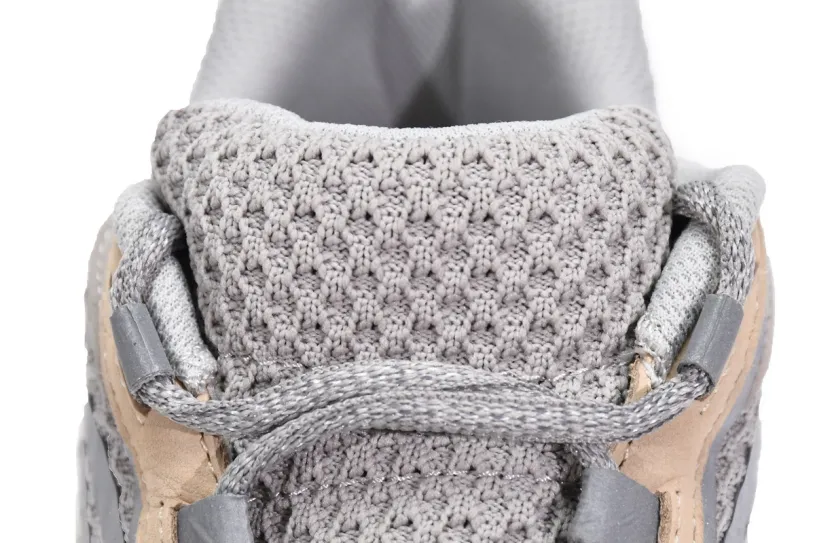 adidas Yeezy Boost 700 V2 Cream GY7924