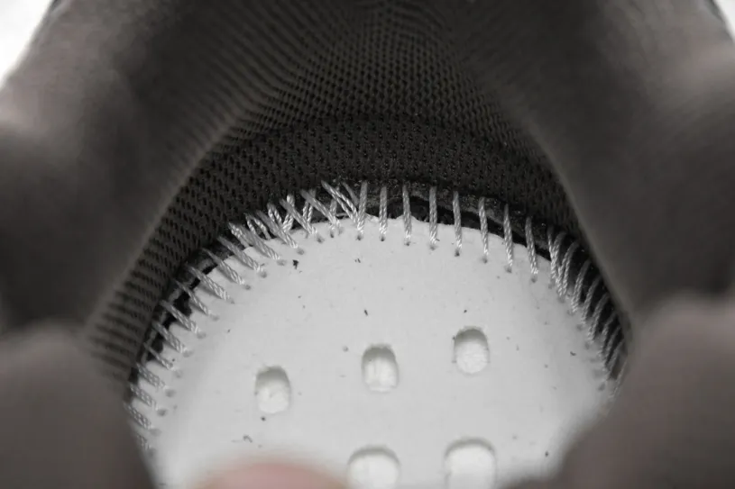 adidas Yeezy Boost 700 V2 Enflame Amber Mauve GZ0724