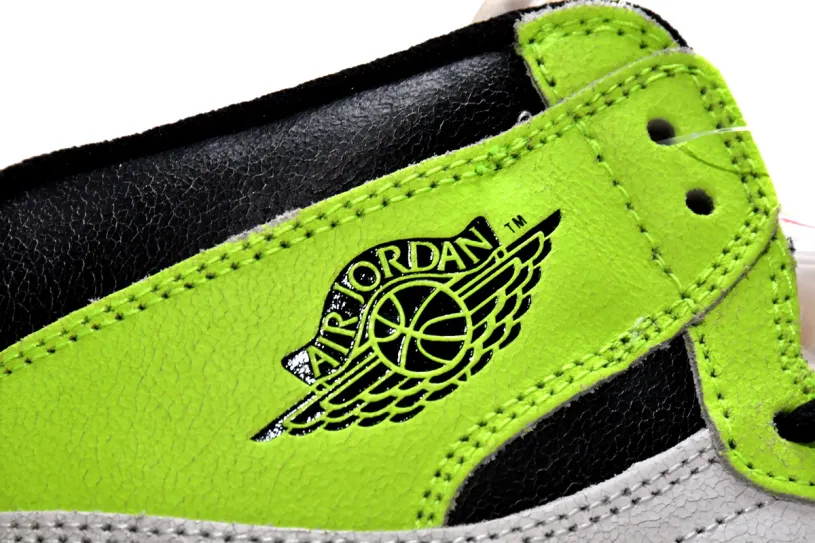 Unc Air Jordan 1 High OG Volt 555088-702