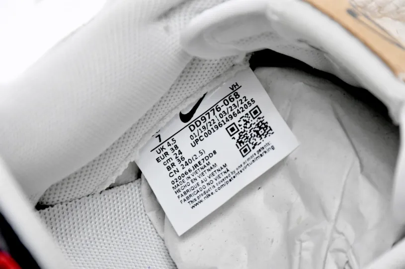 Stussy x Nike SB Dunk Low DD9776-068