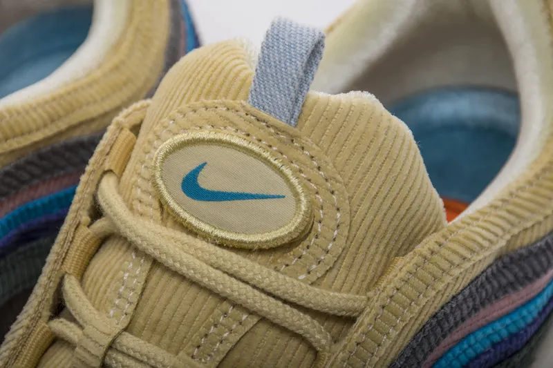 MAX97 OFF-WHITE x Nike Air Max 97 Release Date Corduroy Cap AJ4219-400